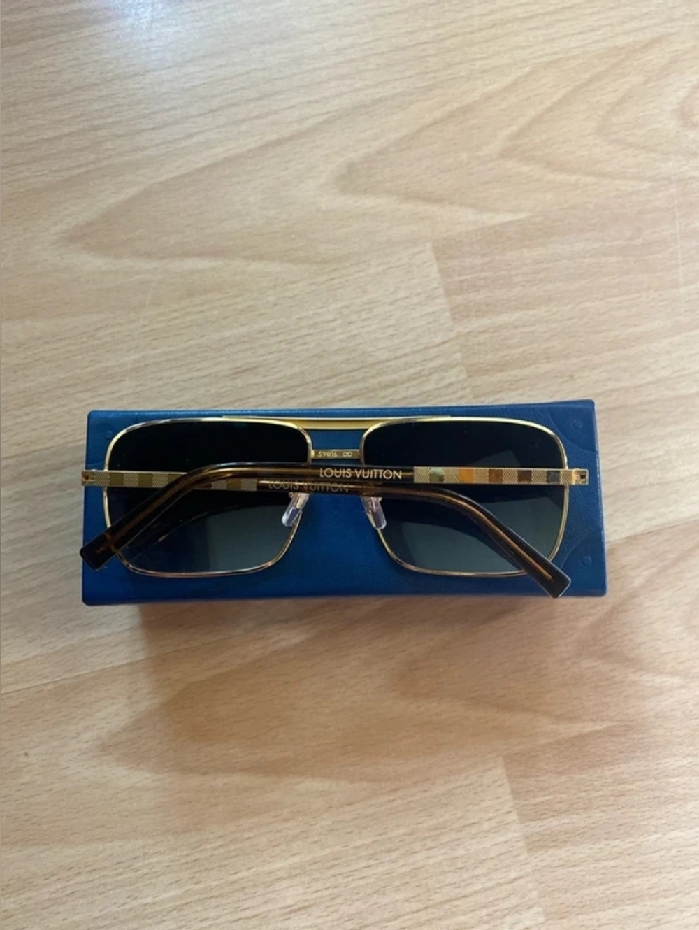 Louis Vuitton Attitude Sunglasses - Picture 7 of 16